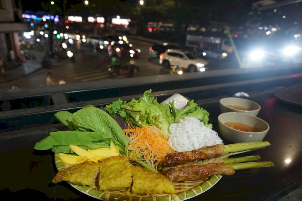 Bánh xèo Làng Quê